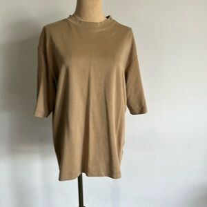 Uniqlo u airism tee shirt